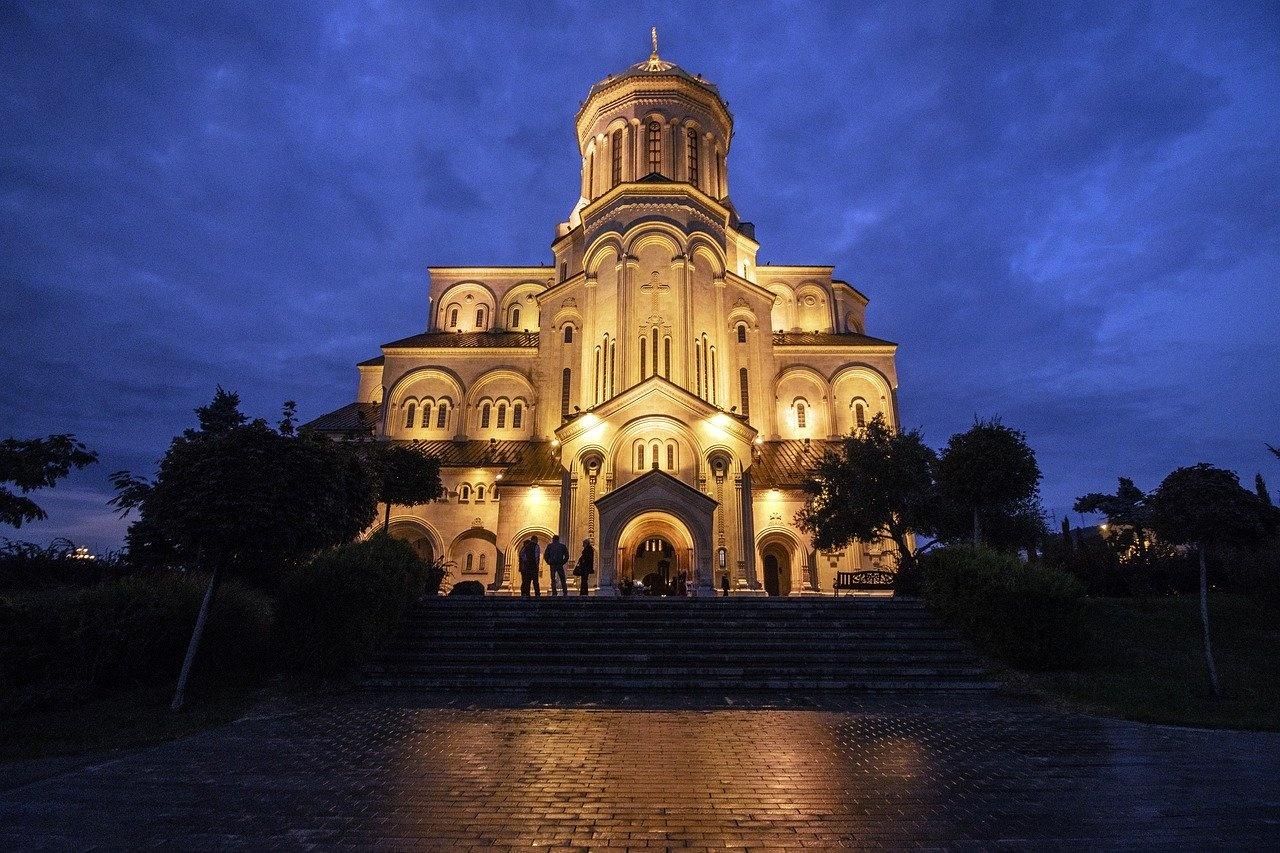 Zwiedzanie Tbilisi z przewodnikiem. Atrakcje Tbilisi